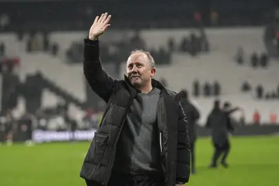 Beşiktaş’ta Sergen Yalçın’dan tepki sözleri! ‘Ciddi kaos ortamı vardı’