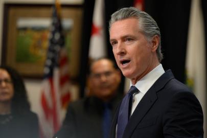 California Valisi, Trump'ı hedef aldı. "İç savaş çıkarmaya çalışıyor"