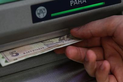 Hükümet en düşük emekli aylığı için harekete geçiyor. Toplantı yapılacak