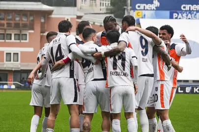 Başakşehir'in yenilmezlik serisi 8 maça çıktı!