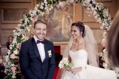 Caner Erkin, eşi Şükran Ovalı ile ilk karşılaşmasını anlattı