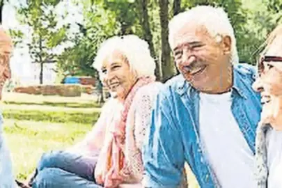 Güçlü dostluklar ömrü uzatıyor