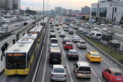 Ocakta trafiğe 144 bin aracın kaydı yapıldı: Toplam araç sayısı 33 milyonu geçti
