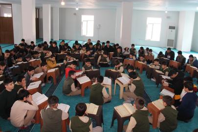 Okullarda Ramazan bereketi: Öğrenciler mukabelede buluştu