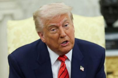 Trump: Tarifelere ek olarak yüzde 10'luk küresel bir tarife daha uygulanacak