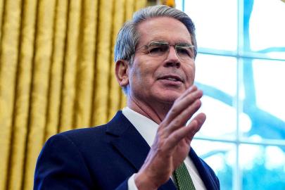 ABD Hazine Bakanı Bessent, İran'a saldırılar için yeterli kaynağa sahip olduklarını savundu