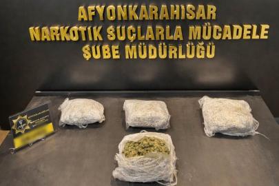 Afyonkarahisar’da araçta uyuşturucu ele geçirildi