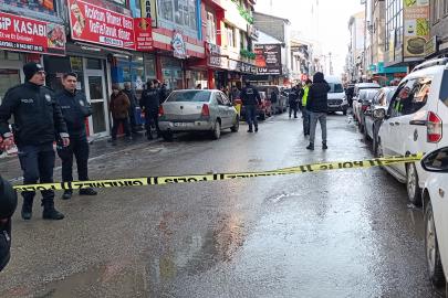 Ağrı Cumhuriyet Caddesi’nde silahlı kavga: 1 yaralı