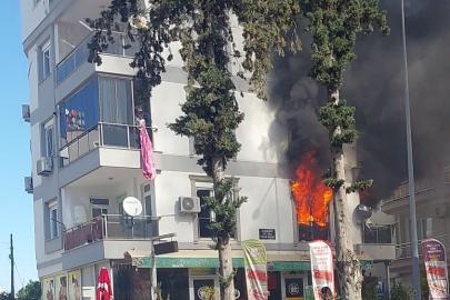 Antalya'da yangın; mahsur kalanlar kurtarıldı