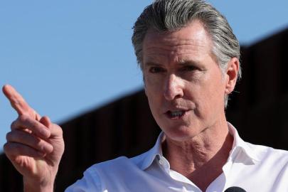 California Valisi Newsom, ABD'nin İsrail'e askeri desteğini sorguladı