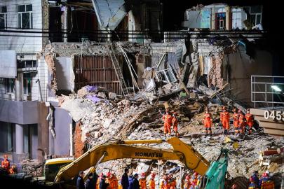 Çin'de bina çöktü: 7 ölü, 2 yaralı