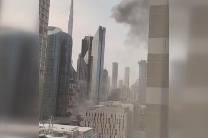 Dubai'de bir binanın cephesine şarapnel parçaları isabet etti