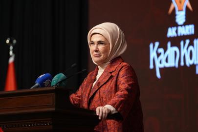Emine Erdoğan 'AK Parti İstanbul Kadın Kolları ile Vefa İftarı' programına katıldı