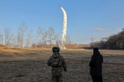 Güney Kore ve Japonya, Kuzey Kore'nin balistik füze fırlattığını bildirdi