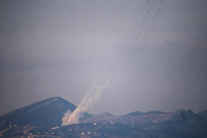 İşgalci İsrail ordusu, Lübnan'da Litani Nehri'nin güneyi için saldırı tehdidi ve sürgün emrini yineledi