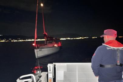 Muğla’da arızalanan teknedeki 2 kişi kurtarıldı