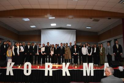 Öğrencilerden 'İstiklal Destanımız' gösterimi