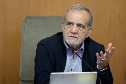 Pezeşkiyan: Savaş koşullarında hizmet vermek bir cihat örneğidir