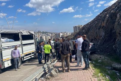 Şanlıurfa’da tek taraflı trafik kazası: 3 yaralı