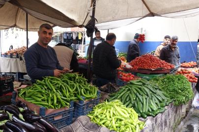 Sebze tezgâhlarında zam dalgası: Biber 250 lirayı gördü