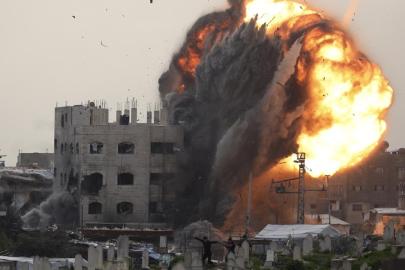 Soykırımcı İsrail'in Filistinli esirleri hedef alan idam yasasına tepkiler yükseldi