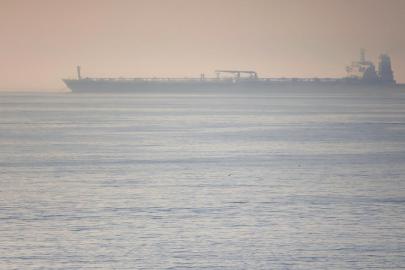 UKMTO, BAE'de Füceyre Emirliği'nin doğusunda bir tanker gemisinin vurulduğunu bildirdi