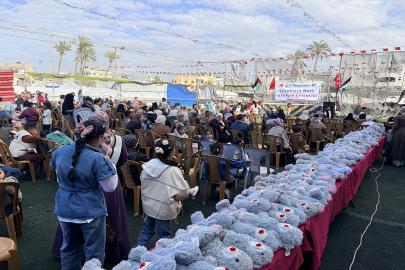 Yetimler Vakfı Gazze’de çocuklara bayram sevinci yaşattı