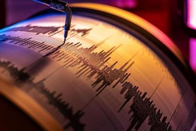 Afganistan'ın Pakistan sınırında 5,3 büyüklüğünde deprem