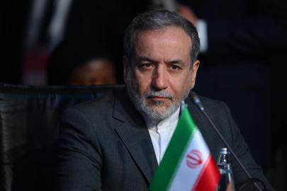 Arakçi: Sivil altyapıyı hedef almak İranlıları teslim etmeyecek