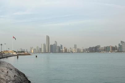 BAE'nin başkenti Abu Dabi'ye yönelik saldırılarda 12 kişi yaralandı