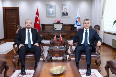 Bakan Yardımcısı Şatıroğlu, Mersin Valisi Atilla Toros’u ziyaret etti