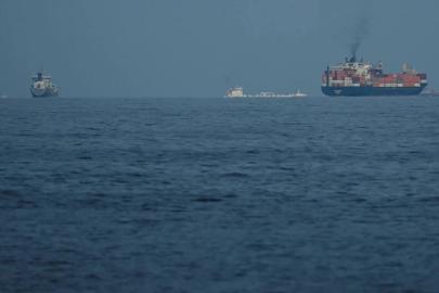 İran insani yardım gemilerinin Hürmüz Boğazı'ndan geçişine izin verdi