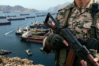 İran tehdit etti, ABD gemisi Hürmüz'den geri döndü