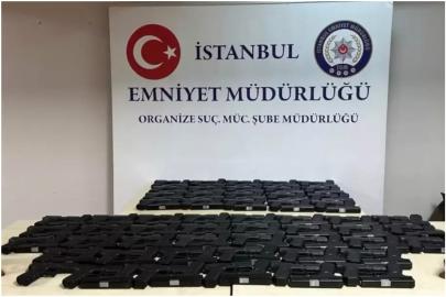 İstanbul’da çok sayıda kaçak silah ele geçirildi