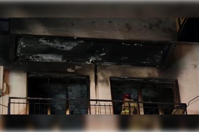 İzmir'de ev yangını: Baba hayatını kaybetti, oğlu ağır yaralı