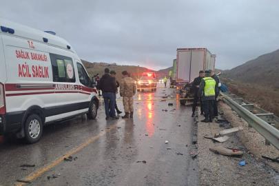 Malatya'da feci kaza: 3 ölü, 1 yaralı