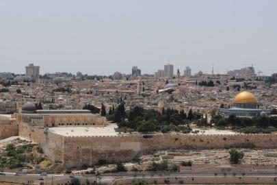 Mescidi Aksa yarın sabah namazıyla açılacak