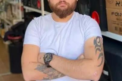 Minibüsle çarpışan motosikletin sürücüsü Mustafa, hayatını kaybetti