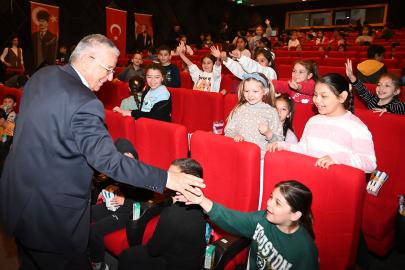 Öğrencilerden sinema keyfi