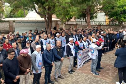 Okul saldırılarda hayatını kaybedenler için gıyabi cenaze namazı