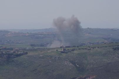 Soykırımcı İsrail'in Lübnan'ın güneyine geceden bu yana düzenlediği saldırılarda 2 kişi öldü