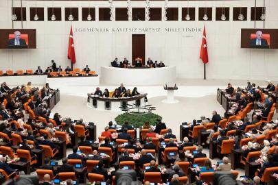 TBMM’de sosyal medya ve doğum izni düzenlemesi görüşülecek