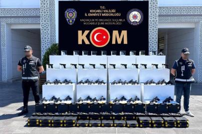 TEM Otoyolu'nda durdurulan araçtan cephanelik çıktı