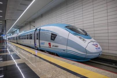 Bakan Uraloğlu: Bayramda tren seferlerinde 18 bin 644 kişilik ek kapasite sağlanacak