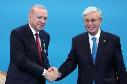 Cumhurbaşkanı Erdoğan'a Kazakistan'da devlet nişanı verildi