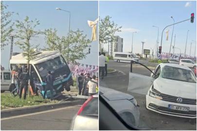 Diyarbakır'da yolcu minibüsü ile otomobil çarpıştı: 5 yaralı