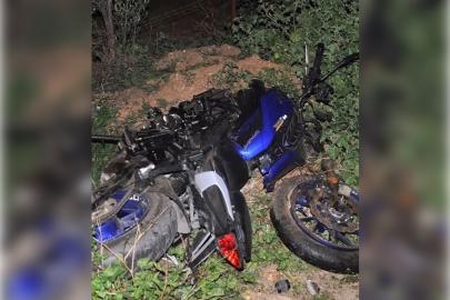 İzmir’de kamyonet ile motosiklet çarpıştı: Bir ölü
