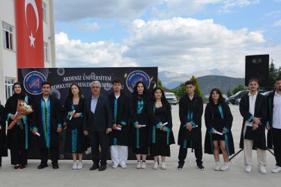 Korkuteli MYO'da mezuniyet heyecanı