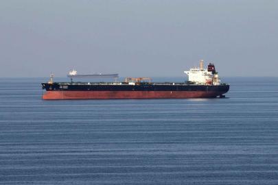 Petrolün jeopolitik sarkaç sınavı: Yön yine yukarı
