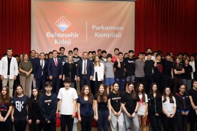Rektör Özkan'dan lise öğrencileriyle ufuk açıcı sohbet